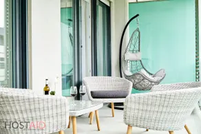 Azúr Apartment - hostAID - Image 5