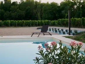 Cottage with pool, Château de Lescours, St-Émilion - Image 5
