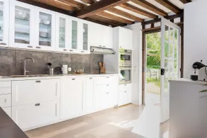Lovely place with large garden. - Image 3