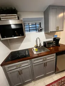 2BR Apt Minutes from Capitol Hill w/Free Parking - Image 3