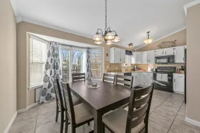O'Fallon Edge Oasis- 4bd/3bt, Wooded Backyard, Office, Great Family Getaway - Image 4