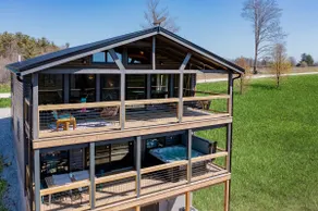 Hot tub & Wi-fi—Red River Gorge Luxury Cabin - Image 2
