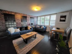 Beautiful 1 BDR Retreat South Yarra Balcony - Image 5