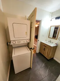 Quiet Apartment close to Town Center - Image 3