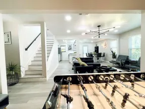 Illumination Home *WALK to AT&T Stadium: 5 Bedroom, 2 King Bed - Image 2