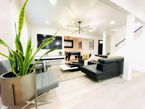 Illumination Home *WALK to AT&T Stadium: 5 Bedroom, 2 King Bed - Image 3