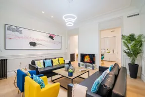 Chueca Gran Vía - 3 Bedrooms / 3 Bathrooms - Image 2