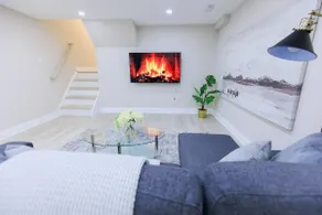 Adorable 1 bedroom suite in the beautiful Hamilton - Image 2