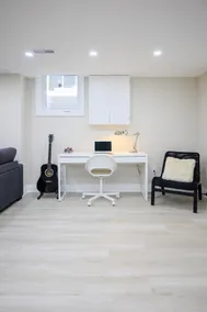 Adorable 1 bedroom suite in the beautiful Hamilton - Image 4