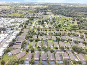 LUXURY HOME!! 4BEDS/3B. PRIVATE POOL! - Image 4