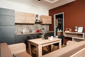 Elegant Challet in Wine Paradise w/3BR Pool - Image 4