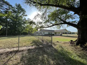 Chicly Curated Cottage -1 min to Sports Complex - Image 3