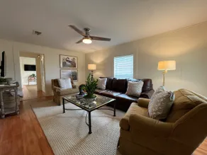 Chicly Curated Cottage -1 min to Sports Complex - Image 2
