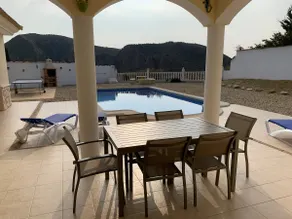 Espaciosa villa de 3 dormitorios con aire acondicionado, piscina propia y hermosas vistas. - Image 2