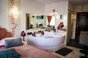 Pink Boutique - Image 2