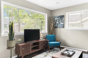 Mid Century on 28th - Image 4