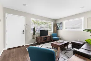 Mid Century on 28th - Image 3
