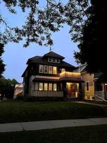 *NEW* 3 KING Beds Near Lake Michigan, w/ Parking! - Image 5