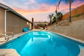 Sunny Getaway 3BR House + POOL+BBQ PATIO+Games! - Image 2