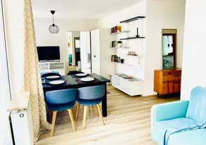 Sunny apartment in a quiet and central location - Image 3