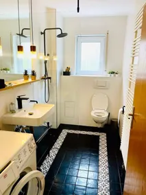 Sunny apartment in a quiet and central location - Image 5