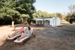 Il Bozzolo - garden villa by the sea - Image 2
