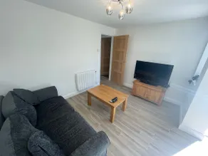 Detached bungalow Nr Cardiff, Penarth & Barry - Image 5