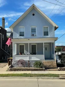 The Maquoketa FarmHouse - Image 2