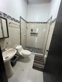 Spacious accommodation - Image 5