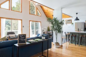 Catskill Chalet: Hot Tub, Fire Pit, Cozy, Private - Image 3