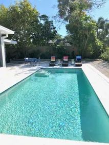 FALL IN LOVE! Modern pool home mins from the beach - Image 2