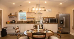 Private 1BR Sunset LA Retreat –Couple or Solo Stay - Image 2