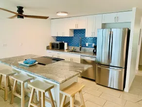 ”Majestic Waters” Beautiful Beachfront w/ Views! - Image 4