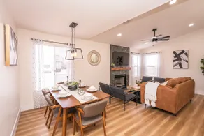 ❤️Newly Remodeled Beautiful 4BR Modern Home - Image 5