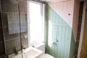 1-Bed Apartment Sleeps 4 Near Altrincham Centre - Image 3