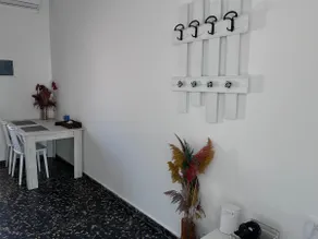 diminutive suite l - Image 5