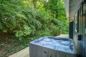 Bluebird Bungalow - close to town & hot tub - Image 4