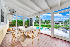Waterfront, Hot Pool, Lounge Patio, Beach House - Image 4
