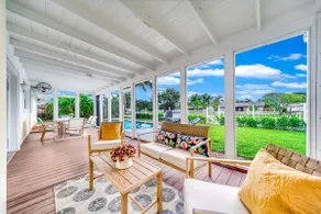 Waterfront, Hot Pool, Lounge Patio, Beach House - Image 2
