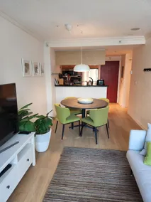 Perfect central location. 1 Bedroom, Free Parking - Image 4