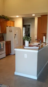 Comfy 2 Bedroom 2 Bath Duplex w/ Indoor Fireplace - Image 4