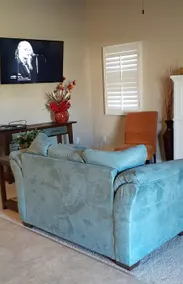 Comfy 2 Bedroom 2 Bath Duplex w/ Indoor Fireplace - Image 5