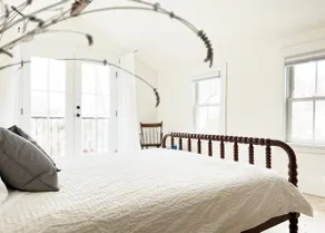 Lovely 2-bedroom apartment in a historic home - Image 5