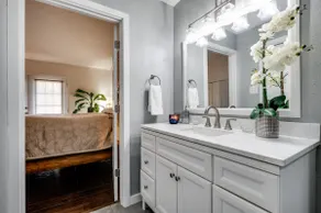 Luxurious, upscale, executive short-stay rental - Image 4