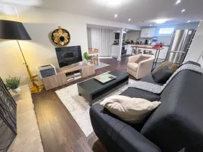 Spacious & Renovated 1BD Suite w/parking - Image 5