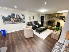 Spacious & Renovated 1BD Suite w/parking - Image 3