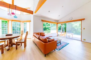 Cottage with a terrace that can be enjoyed from the living room, BBQ, and a lake (pets allowed) - Image 2
