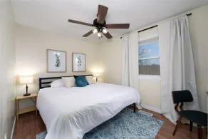 NEW! ARK Family Retreat w/ Game Room 3min to Ark! - Image 3