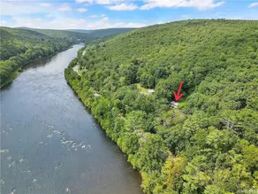 Summer Escape: Steps to River, Views, Games - Image 3