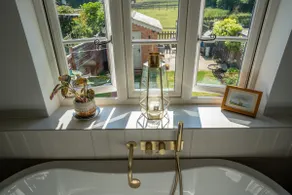 Cosy Country Cottage - Image 5